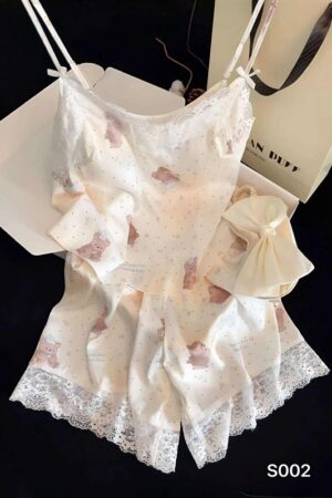 Set lụa 2 dây bear nền chấm bi nhỏ