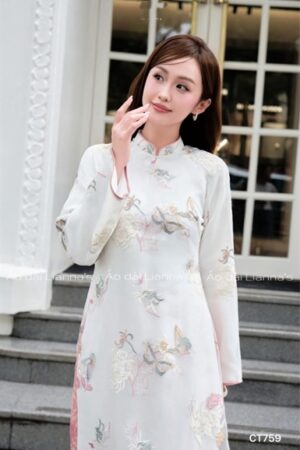 Áo dài bướm xuân