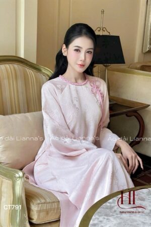 Áo dài gấm hồng kết nơ kiotviet 95878f3912fa978ca57fe705e4a936c2
