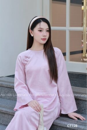 áo dài suông Hồng đỗ họa tiet bướm