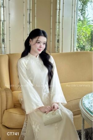 Áo dài cách Tân kem hoa thêu kiotviet b2c761d171fa2ca920f21b45c9a63119