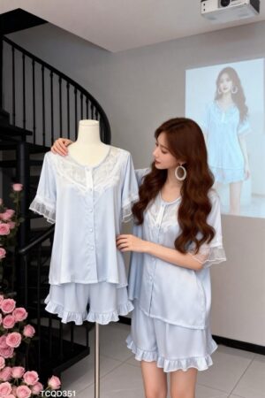 Set lụa tay cộc quan đùi phối ren xanh dương