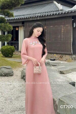 Áo dài suông Hồng đỗ kết hoa