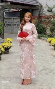 Áo dài Việt Kiều