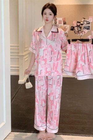 lụa tay ngắn quần dài chữ pink