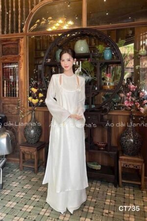 Áo dài trắng cài hoa kiotviet 41c4675831fe233154e3f08cf50691c7