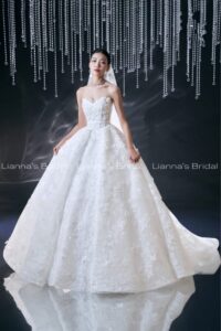 Áo cưới may sẵn theo size