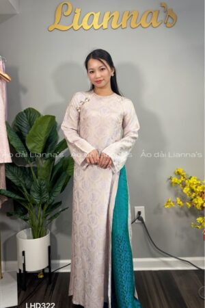 Áo dài suông lụa hà đông xám ghi ánh hồng