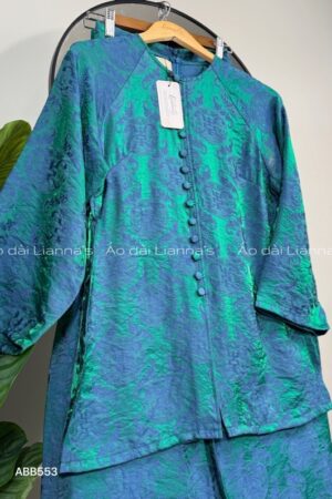 Áo bà ba tằm ánh chữ thọ xanh dương