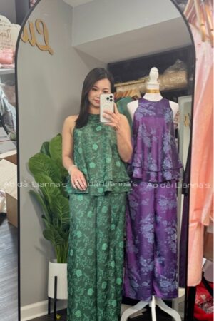 Yếm gấm hoa xanh lá