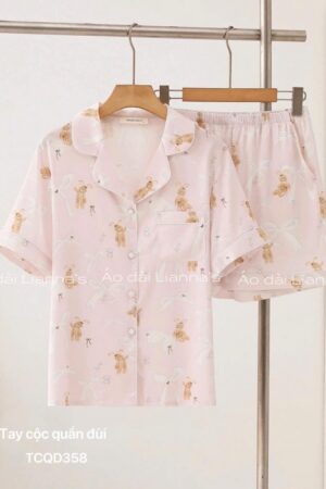 Set lụa đùi Sally gấu nâu nền hồng