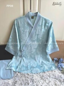 Áo bà ba cổ V đi lễ tại Mỹ - ảnh đại diện bài viết